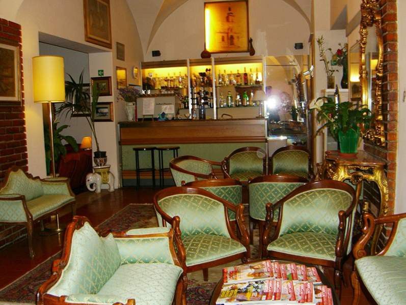 Hhb Hotel Флоренция Екстериор снимка