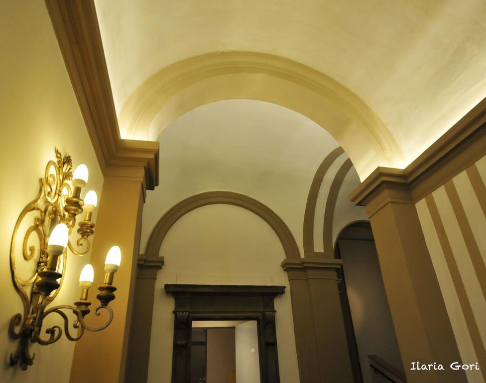 Hhb Hotel Флоренция Екстериор снимка