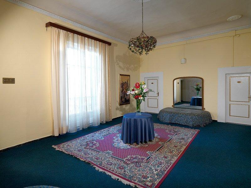 Hhb Hotel Флоренция Екстериор снимка