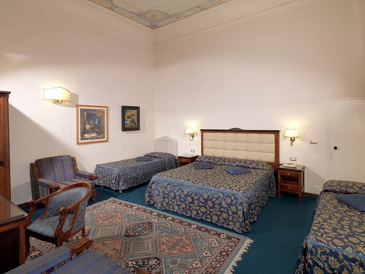 Hhb Hotel Флоренция Екстериор снимка