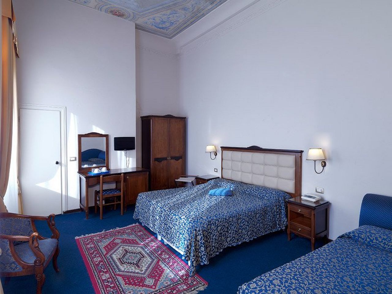Hhb Hotel Флоренция Екстериор снимка